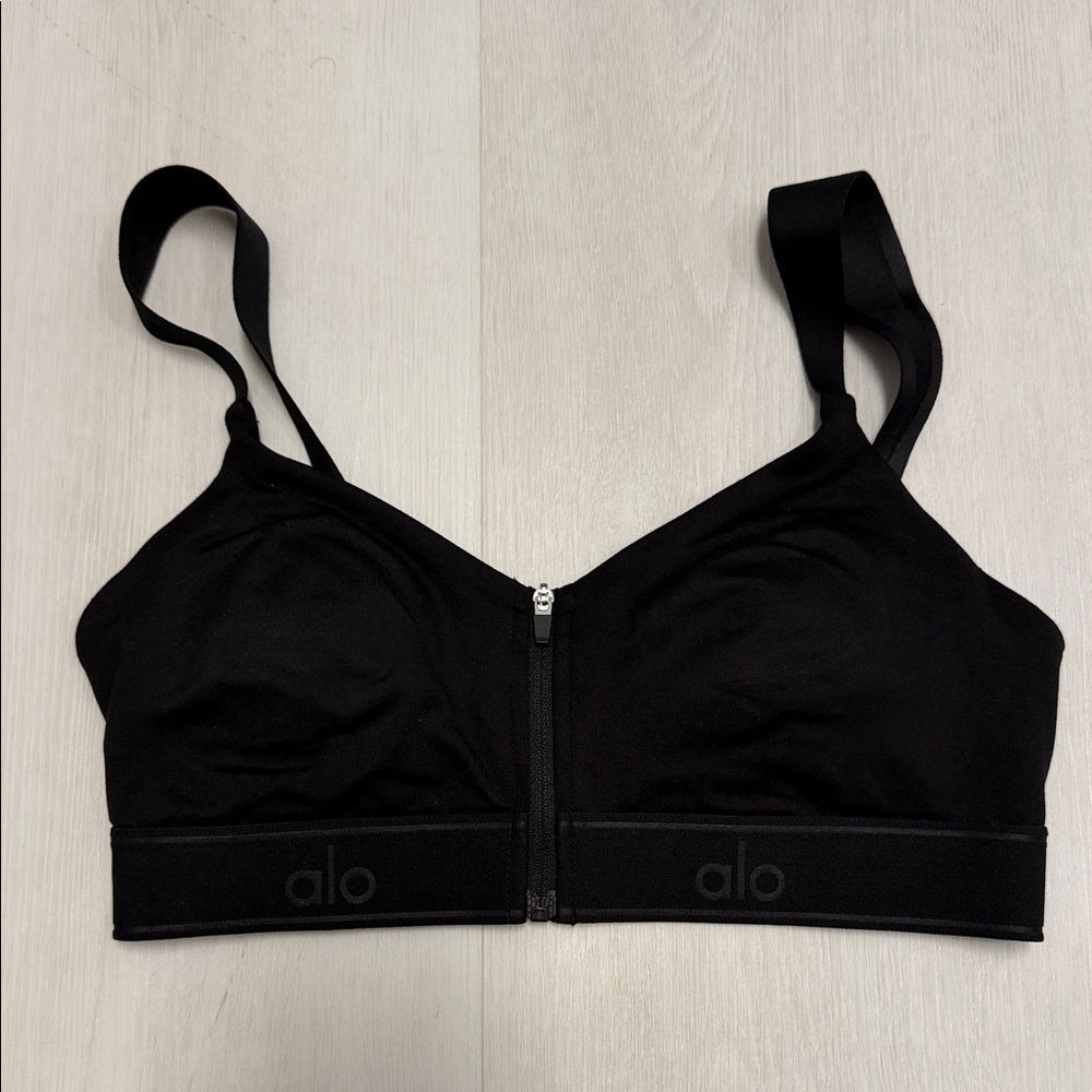 ALO Yoga Women's Black Zip-Front Sports Bra